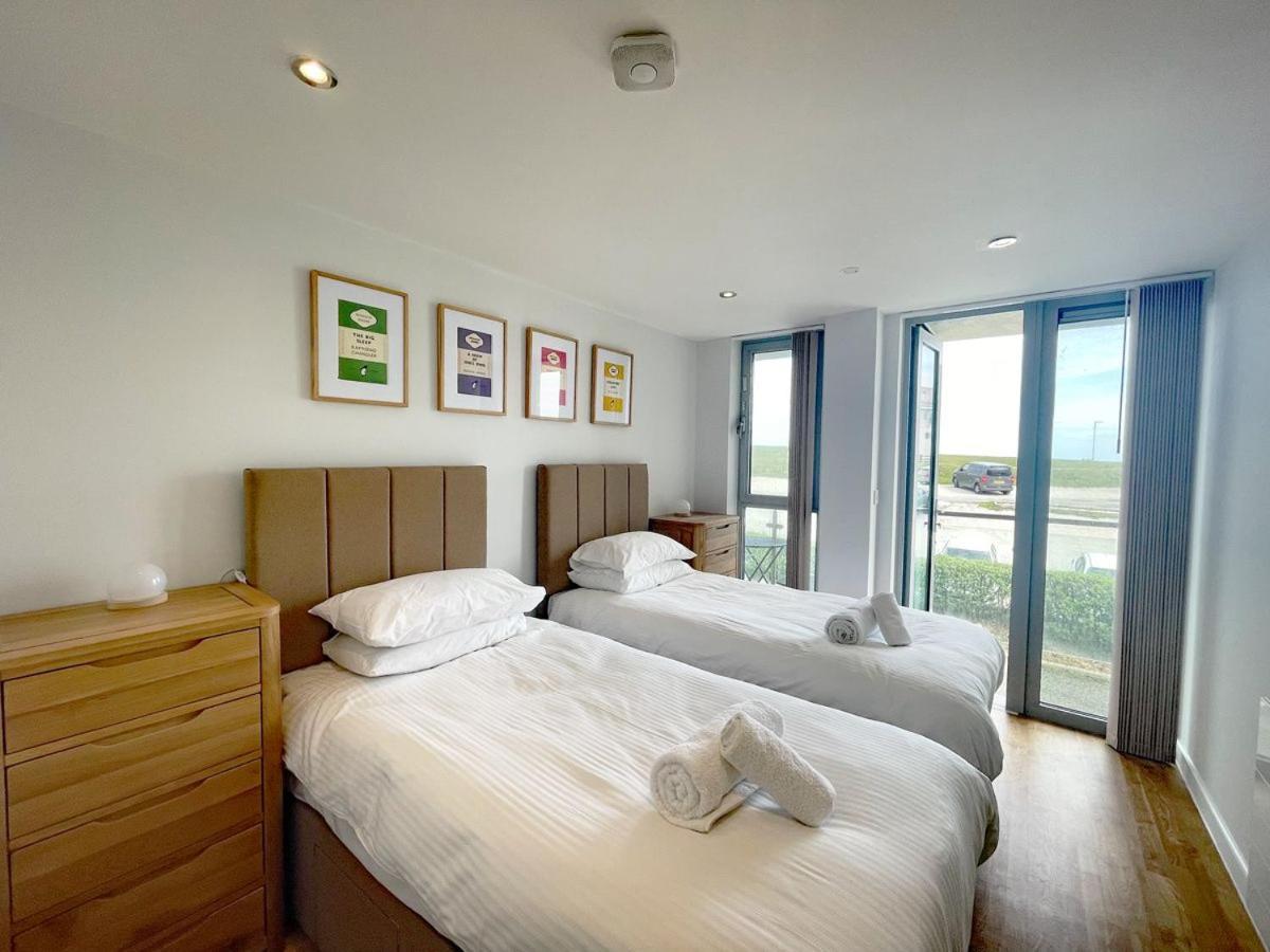 38 Zinc Villa New Quay Buitenkant foto